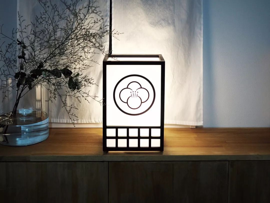 印章LOGO賞析_國內(nèi)印章LOGO設(shè)計為什么褒貶不一？